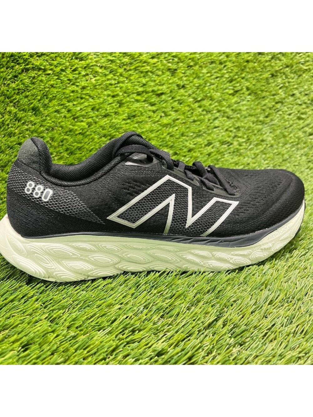 New Balance Fresh Foam X 880v14 Womens Size 9EE Black Running Shoes Sneakers